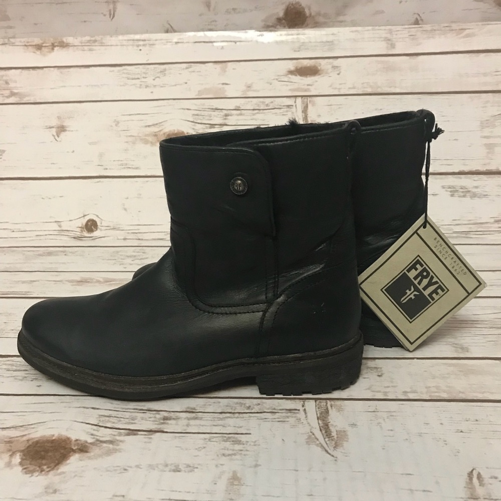Frye Ankle Boot B7-89